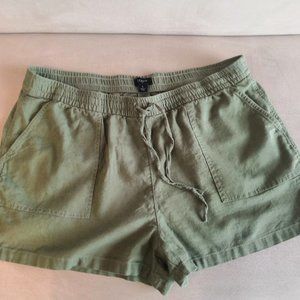 J Crew Linen Seaside Shorts NWOT Sz L
